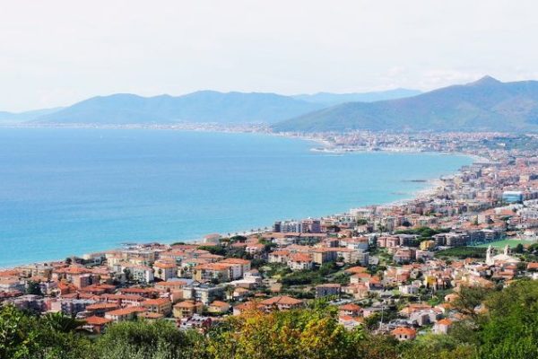 “I Fuochi dell’Assunta”: a Pietra Ligure il magico spettacolo piromusicale di Ferragosto