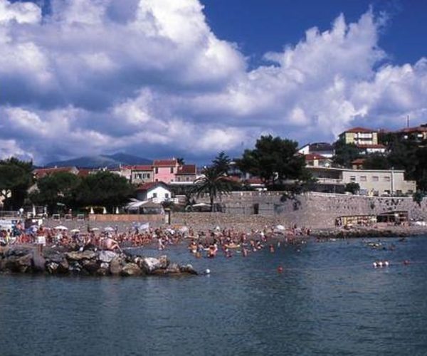 Tornano le “Padelliadi” al Riviera Padel San Lorenzo: il 19 settembre sport, musica e goliardia