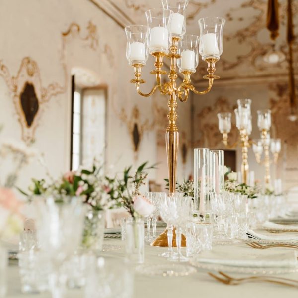 Progettazione e realizzazione di allestimenti e scenografie floreali per Wedding & Destination Wedding