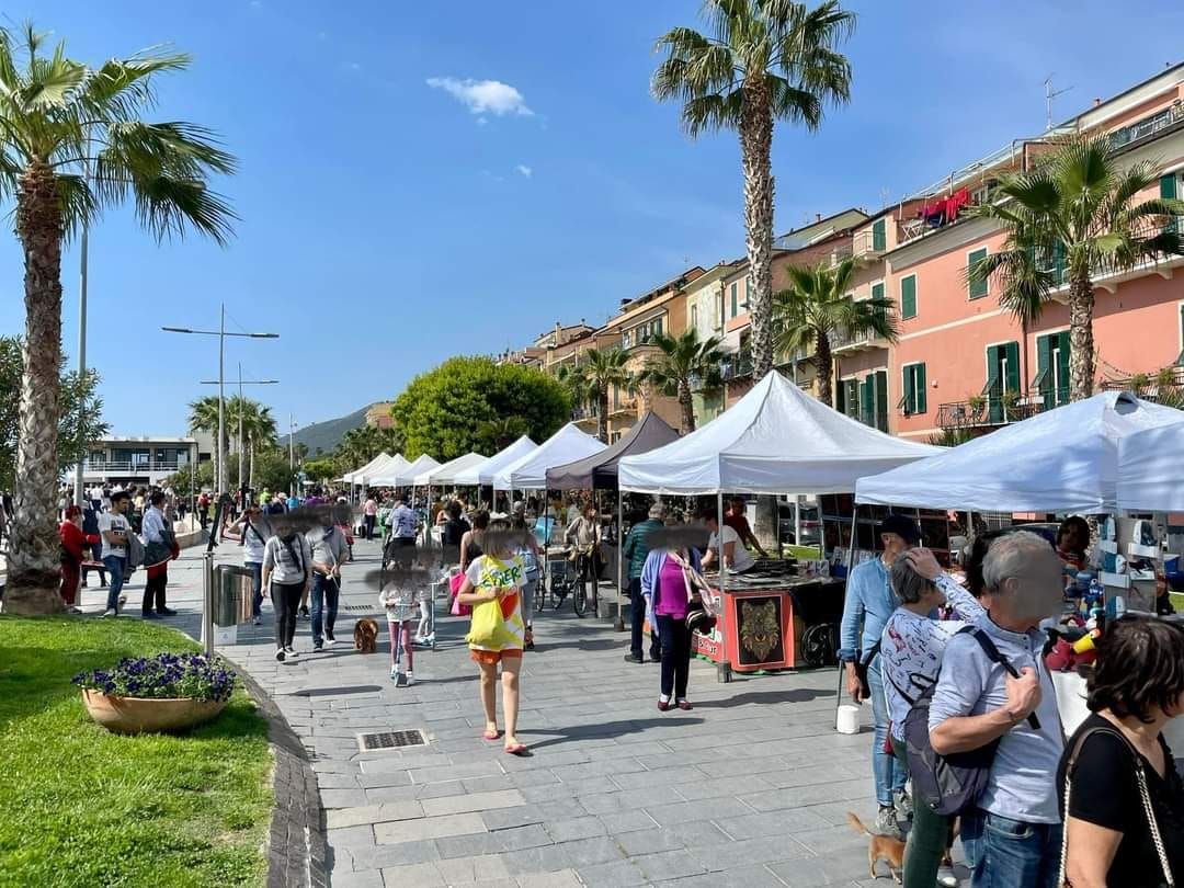 Sul lungomare di Loano torna TuttiArtigiani, la rassegna di autentico artigianato