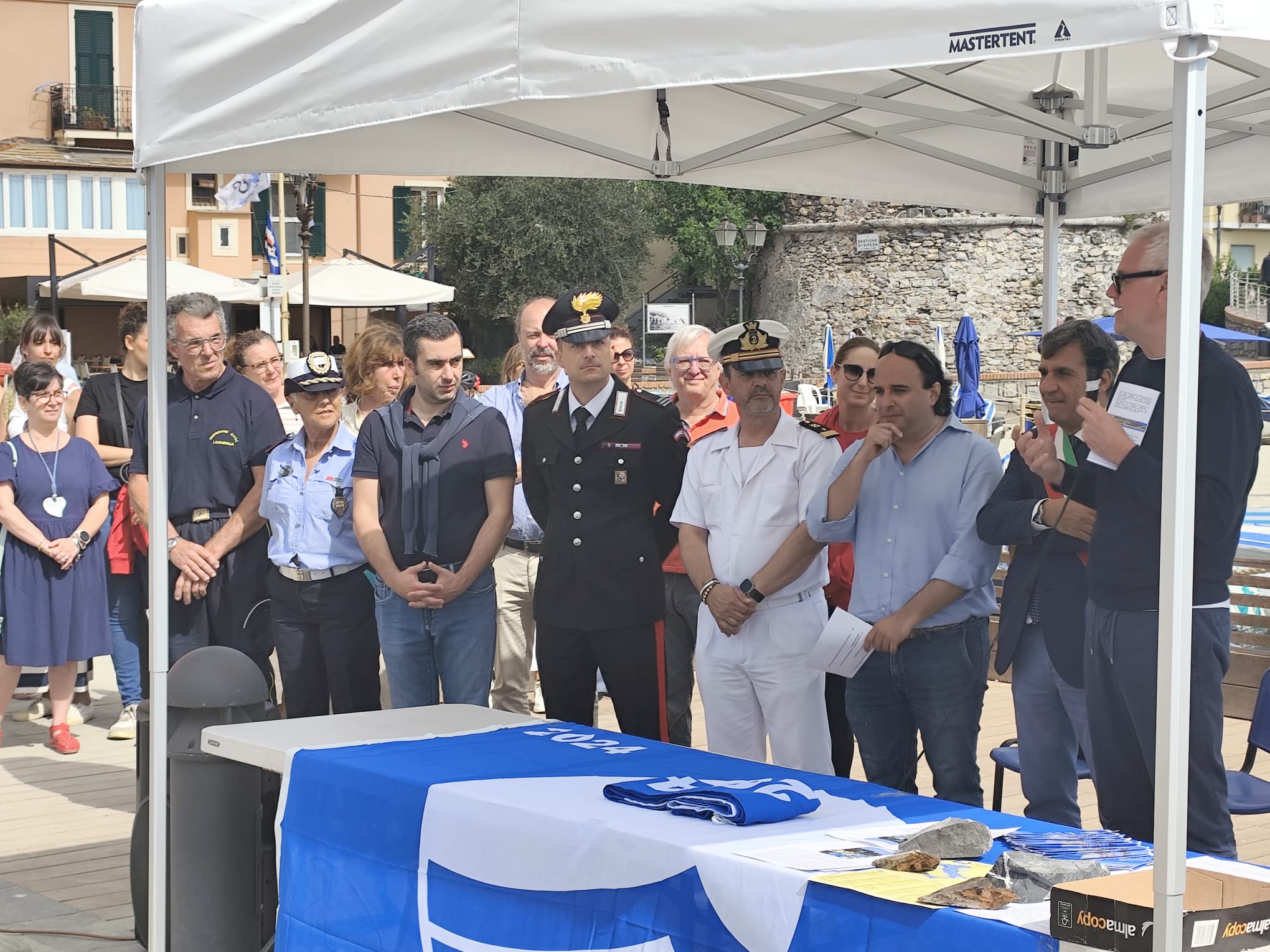 A Laigueglia issata la Bandiera Blu, la seconda in due anni