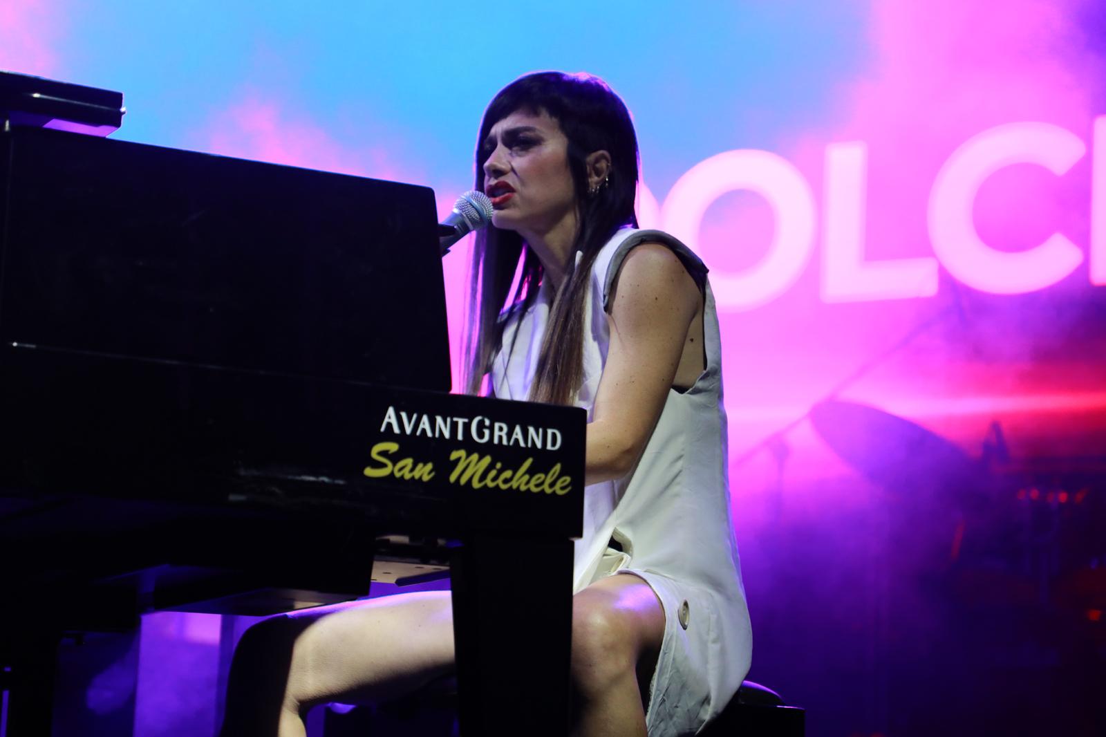 Dolcenera e Cristicchi “illuminano” Laigueglia per “Queste piazze davanti al mare” 