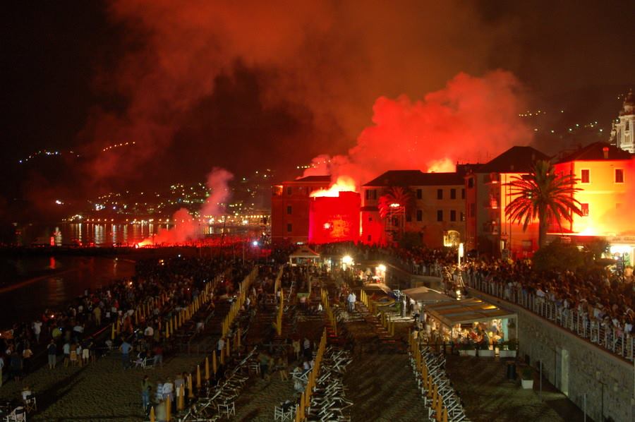 Sbarco e Notte Saracena, Laigueglia rievoca la storia di Dragut tra divertimento e fuochi d’artificio 