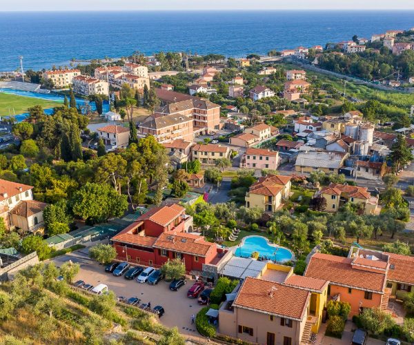 Leonardo Resort
