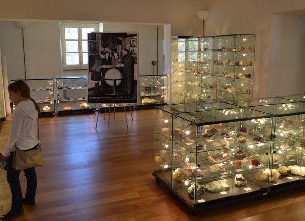 Museo Mineralogico "Luciano Dabroi"