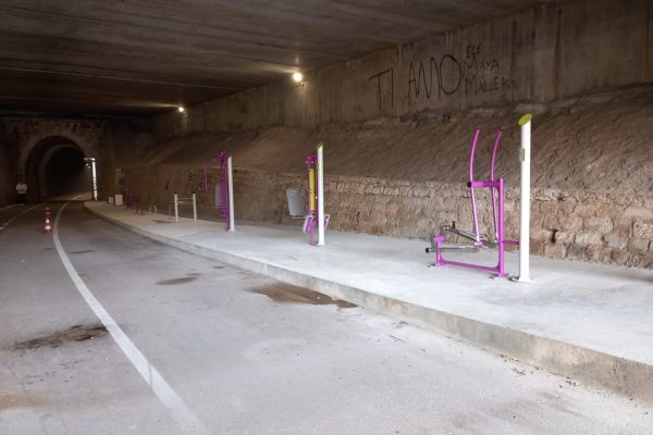 Installati nuovi attrezzi fitness sulla ciclabile a Imperia
