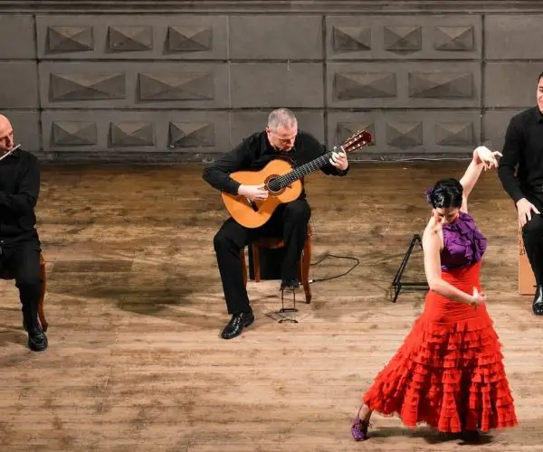 Alassio sotto le Stelle inaugura l’estate degli spettacoli in Piazza Partigiani con “Mediterranea – La Spagna e il Flamenco”, giovedì 2 luglio in Piazza Partigiani