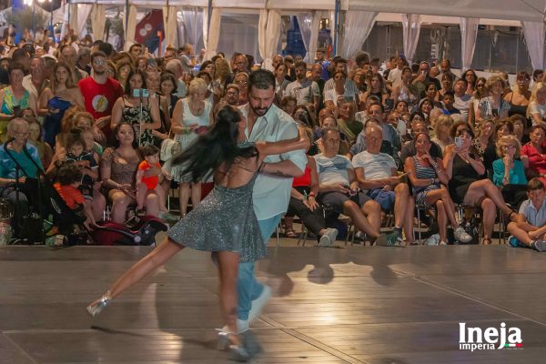 Imperia, Ineja 2026 festeggia il decimo giorno: tra MercantIneja, mostre e la specialità del Brandacujun