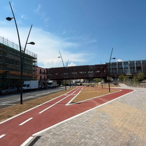 Porto Vado, aperta la nuova passeggiata con pista ciclabile