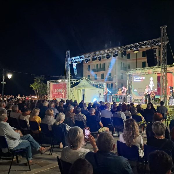 Al via ad Alassio una nuova settimana di eventi tra musica, cultura, tradizioni e intrattenimento
