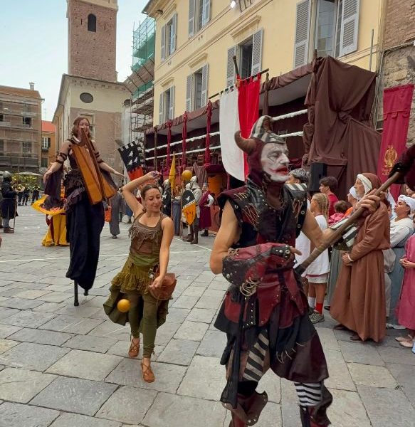 Albenga torna nel 1251 per il Palio Storico: tutte le immagini con le prime sfide e vittorie assolute per il Quartiere Sant'Eulalia