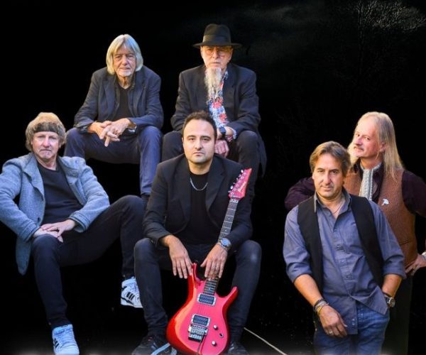 Musica e cabaret ad Alassio: dai Delirium IPG in Piazza Partigiani agli show con Nick The Nightfly e Antonio Ornan