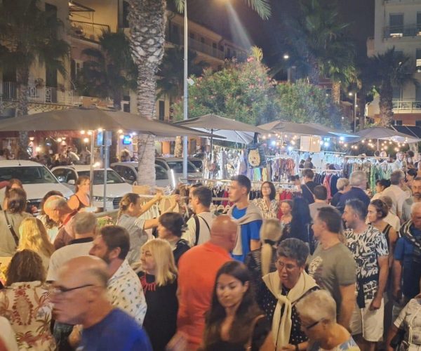 Shopping sotto le stelle a Loano: il 21 agosto torna il “Desbarassu de Loa” sulla passeggiata a mare