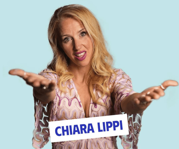 Risate a Celle Ligure: Chiara Lippi in scena con lo spettacolo “Cari amici vi scrivo”