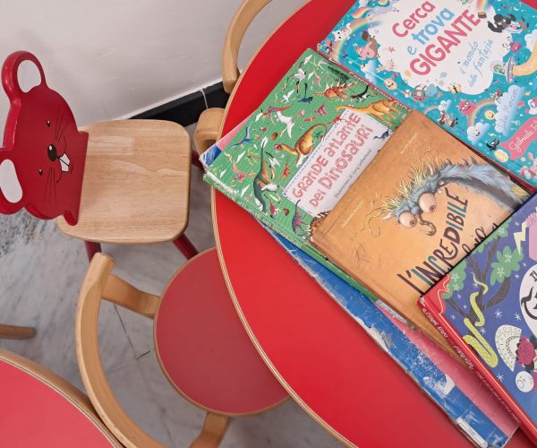 Titolo opzione 1: “Alla scoperta delle Nuvole”: ad Alassio un laboratorio creativo per bambini in Biblioteca